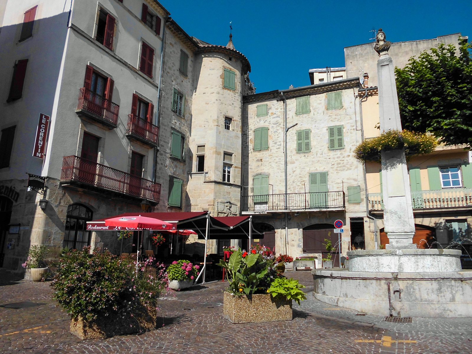 Place Diane de Poitiers - Privas